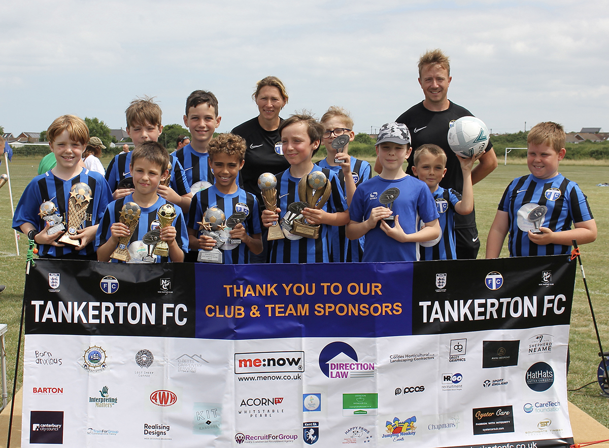 Under 10s Colts with their trophies